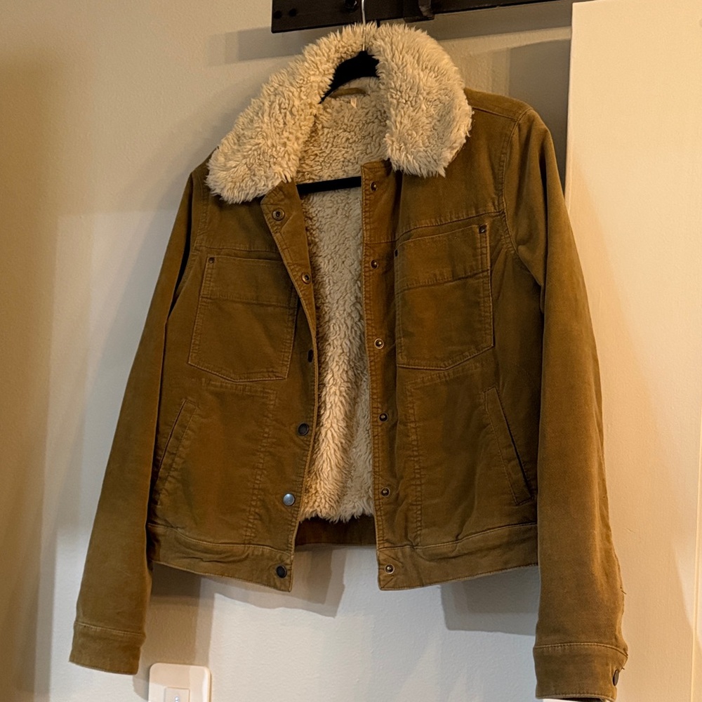Olive green Jacket with Cream Sherpa Lining